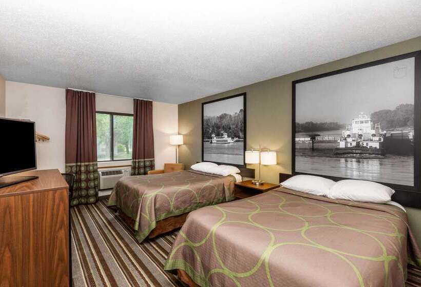 فندق Super 8 By Wyndham Storm Lake