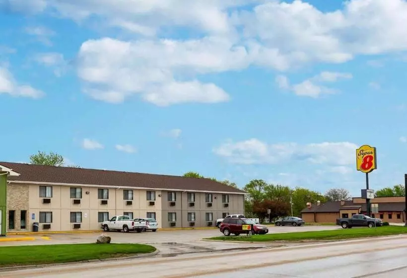 酒店 Super 8 By Wyndham Storm Lake