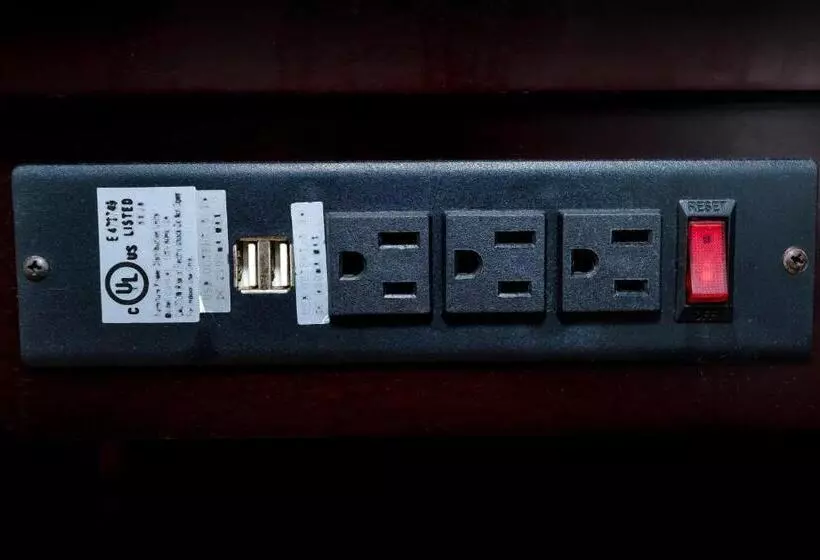 מוטל Red Roof Inn Jacksonville  Cruise Port