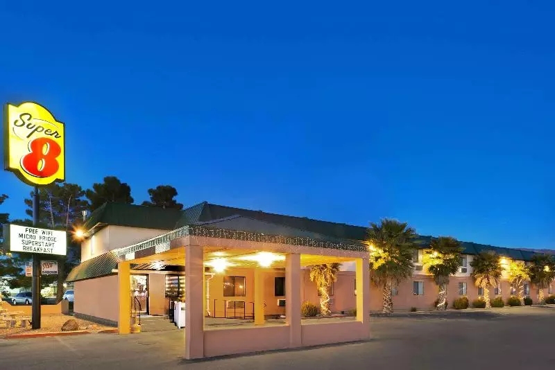 مُتل Super 8 By Wyndham Alamogordo