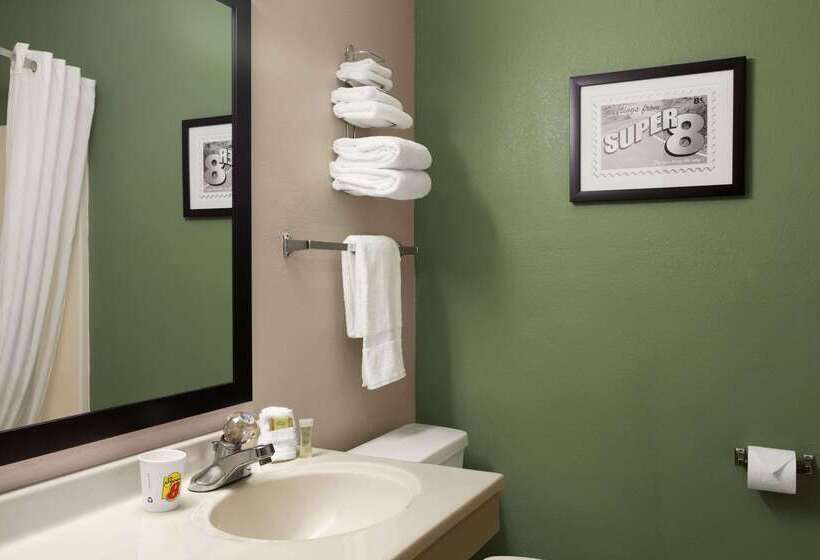 מוטל Super 8 By Wyndham Batesville