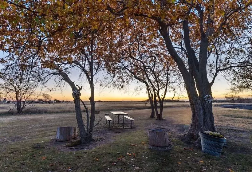 فندق على الطريق Super 8 By Wyndham Clayton