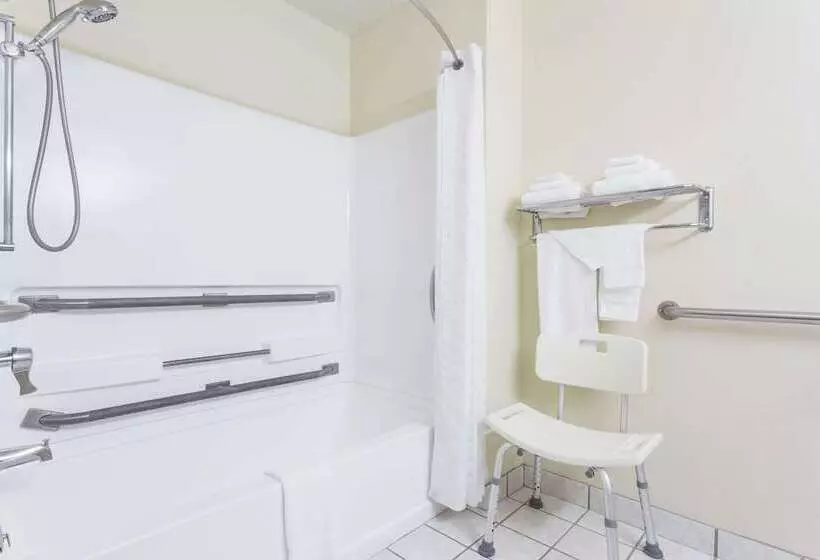 モーテル Super 8 By Wyndham Danville Va