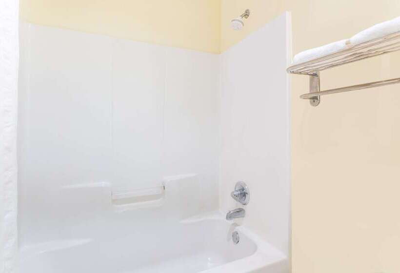 モーテル Super 8 By Wyndham Dublin