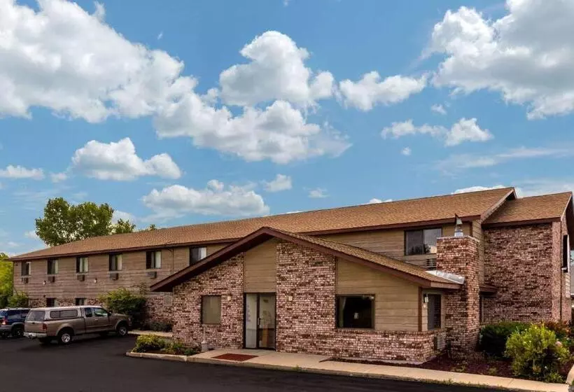 モーテル Super 8 By Wyndham Hartford Wi