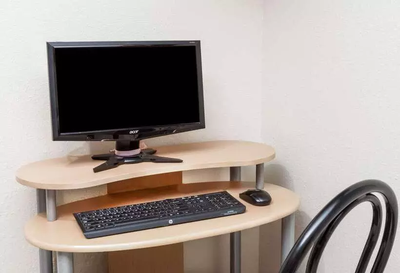 モーテル Super 8 By Wyndham Lincoln