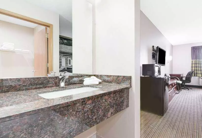 فندق على الطريق Super 8 By Wyndham Neosho