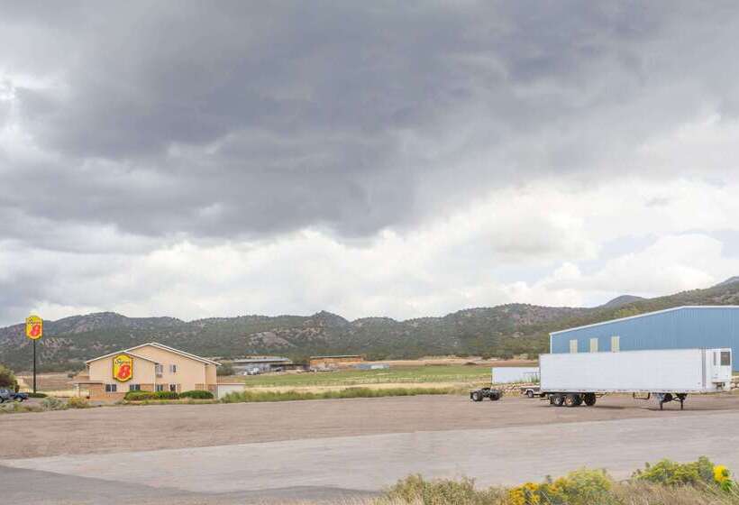 Мотель Super 8 By Wyndham Nephi