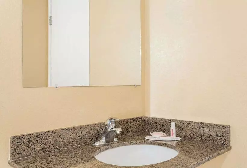 Мотель Super 8 By Wyndham Nephi