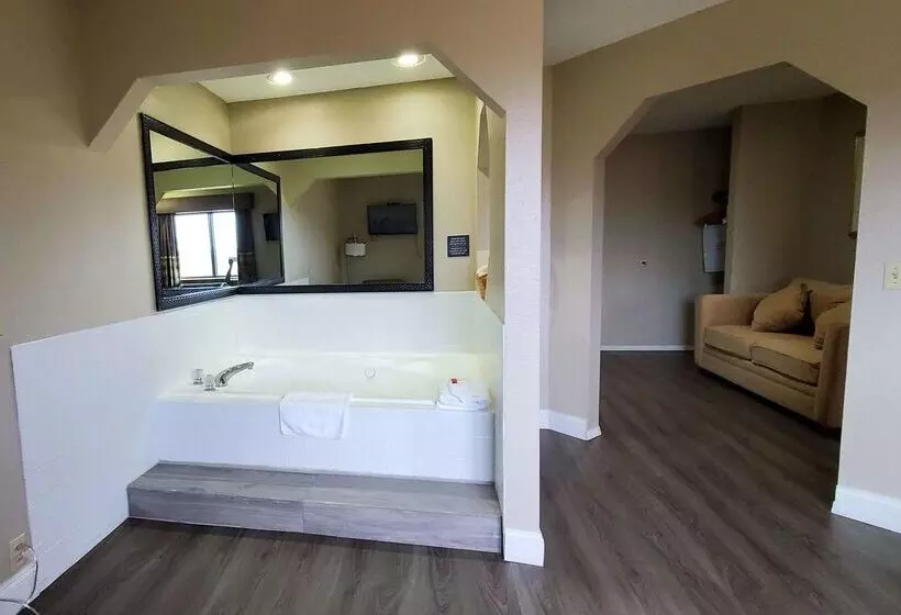 모텔 Super 8 By Wyndham Paris