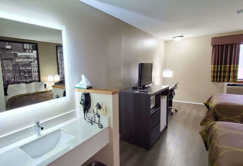 汽车旅馆 Super 8 By Wyndham Paris