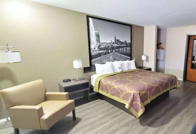 모텔 Super 8 By Wyndham Paris