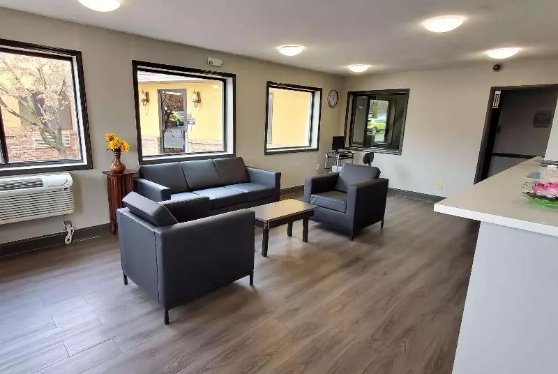 모텔 Super 8 By Wyndham Paris