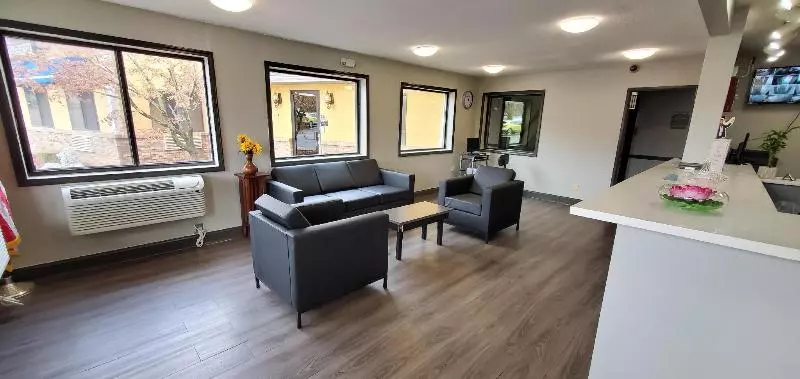 모텔 Super 8 By Wyndham Paris