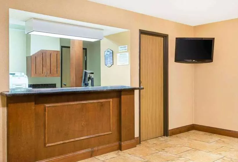 Мотель Super 8 By Wyndham Ripley