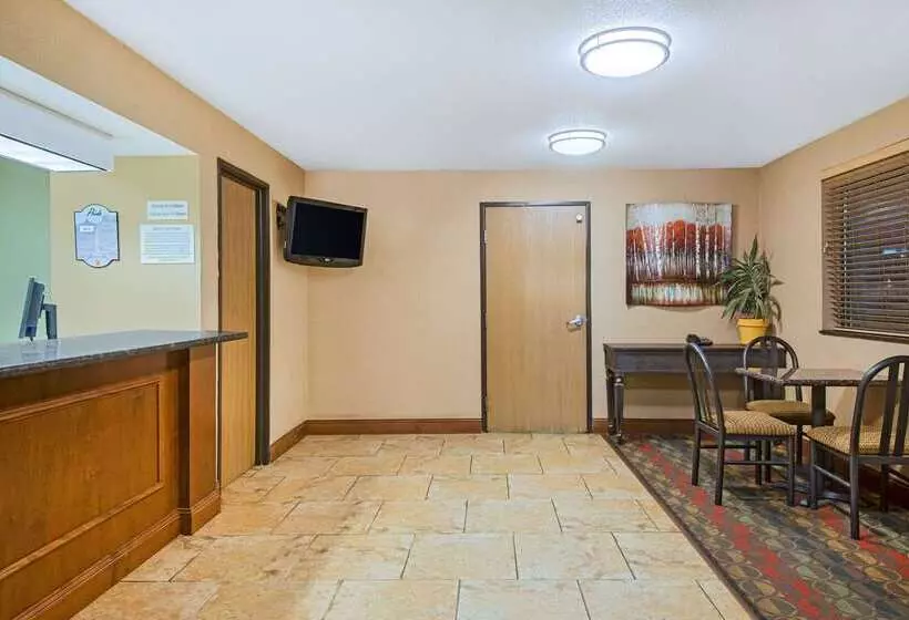 Мотель Super 8 By Wyndham Ripley