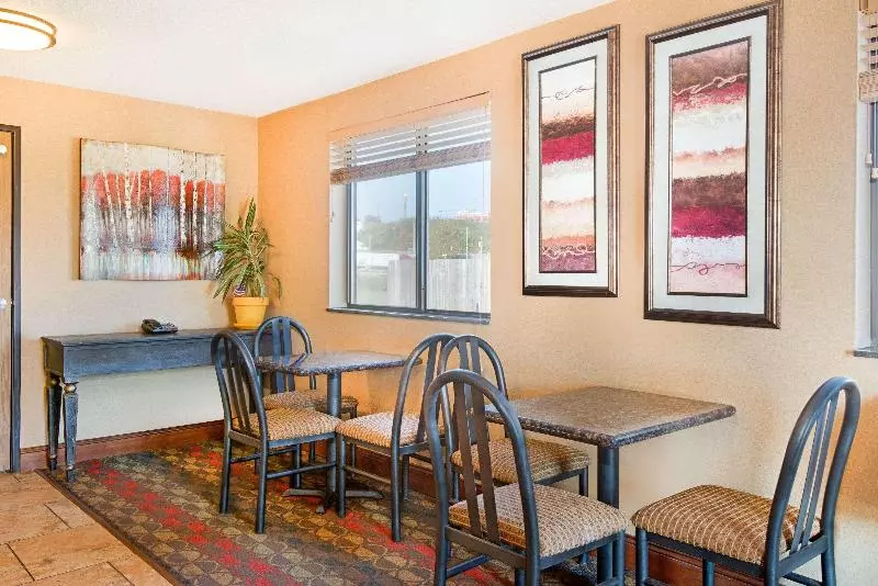 Мотель Super 8 By Wyndham Ripley