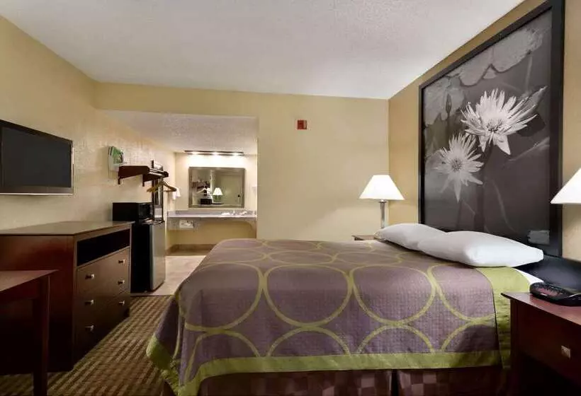 汽车旅馆 Super 8 By Wyndham Ruston