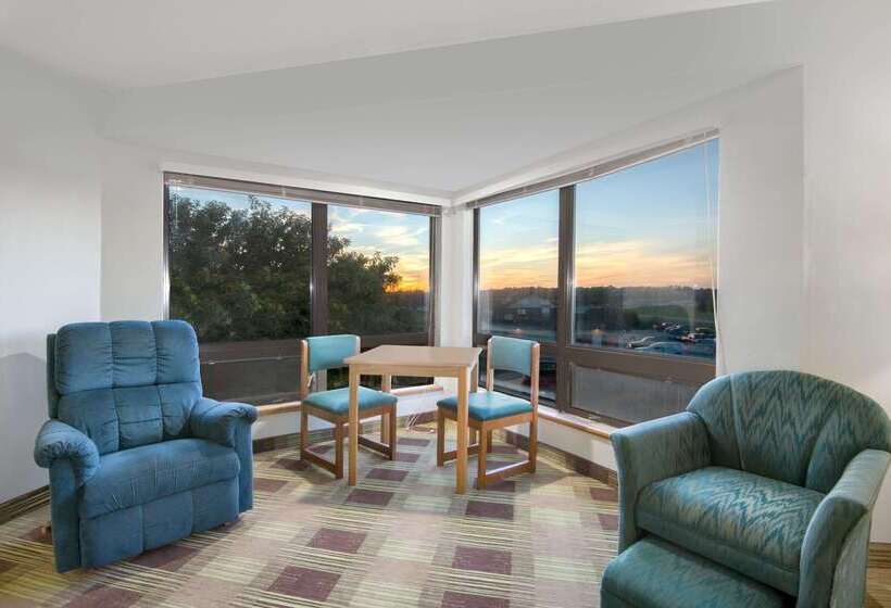 Motel Super 8 By Wyndham Toledo