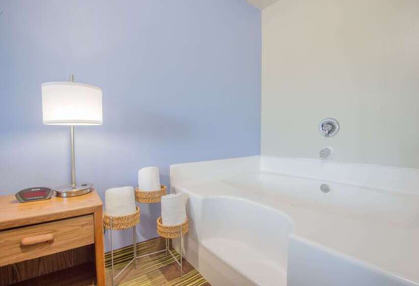 Motel Super 8 By Wyndham Toledo