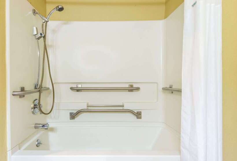 汽车旅馆  Super 8 By Wyndham Trinidad