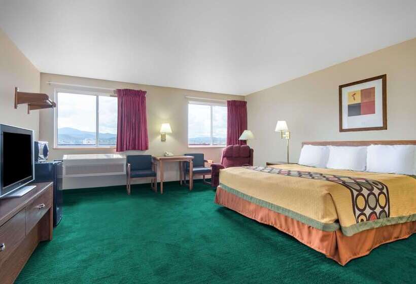 汽车旅馆  Super 8 By Wyndham Trinidad