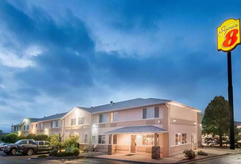 Мотель Super 8 By Wyndham Trinidad