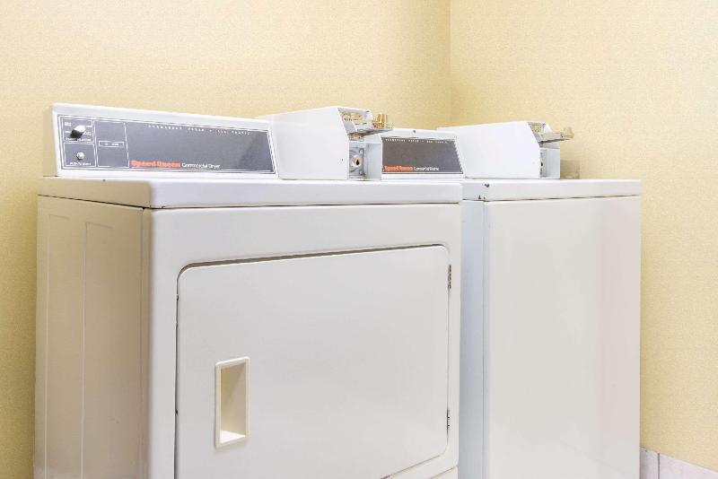 汽车旅馆  Super 8 By Wyndham Trinidad