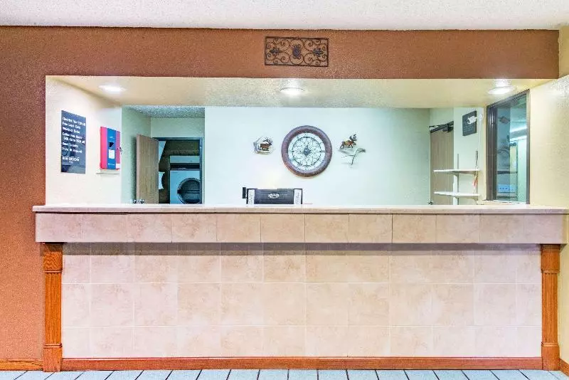 Мотель Super 8 By Wyndham Trinidad