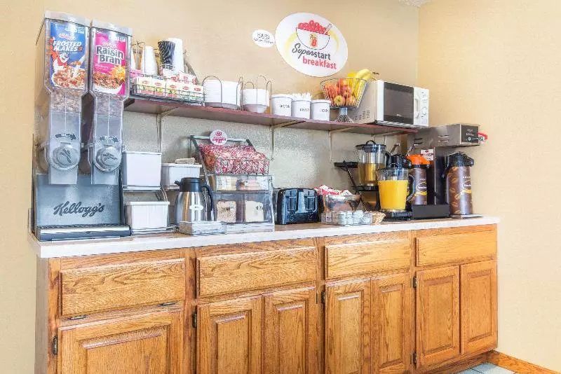 Мотель Super 8 By Wyndham Trinidad