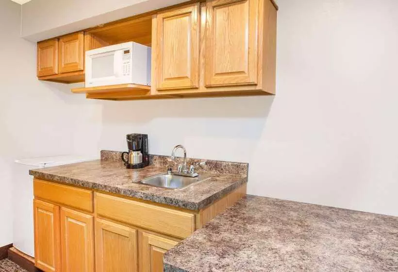 모텔 Super 8 By Wyndham West Branch