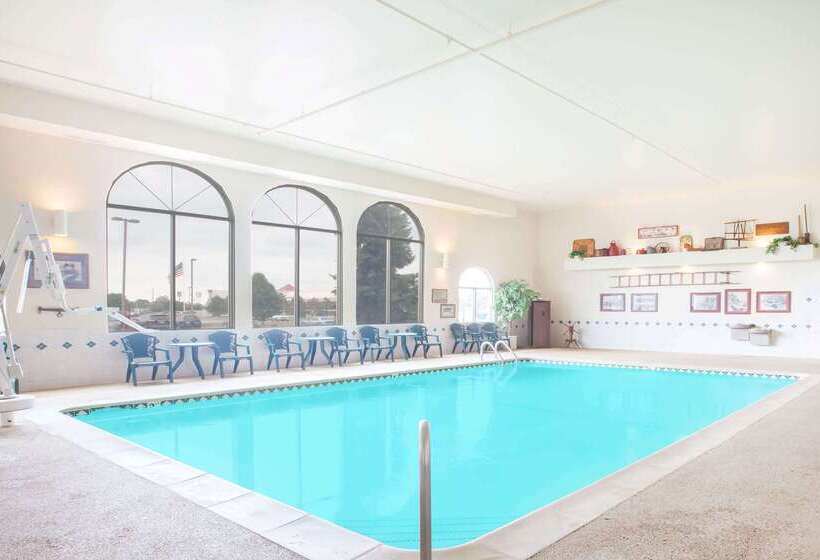 Motel Super 8 By Wyndham West Branch