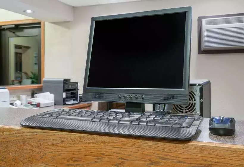 モーテル Super 8 By Wyndham Winona Mn