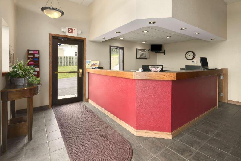 Motel Super 8 By Wyndham Winona Mn