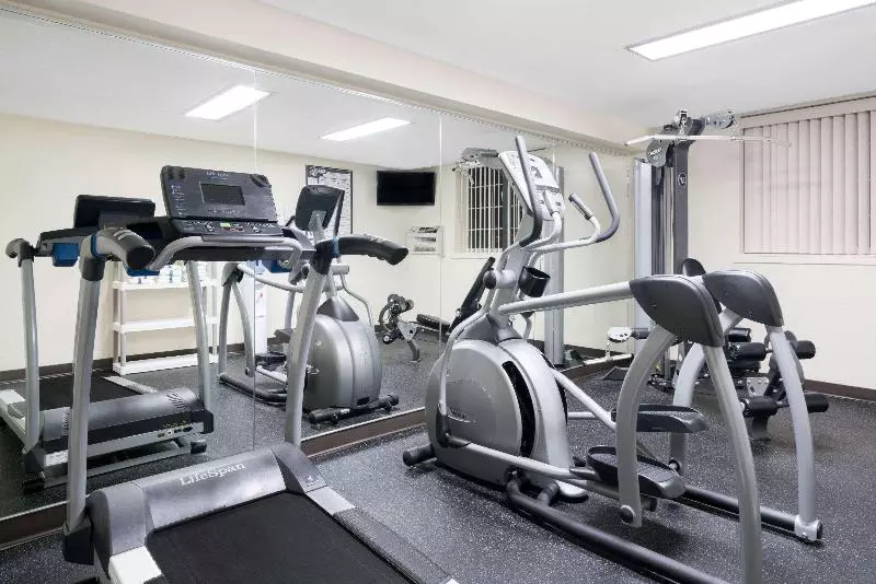 モーテル Super 8 By Wyndham Winona Mn