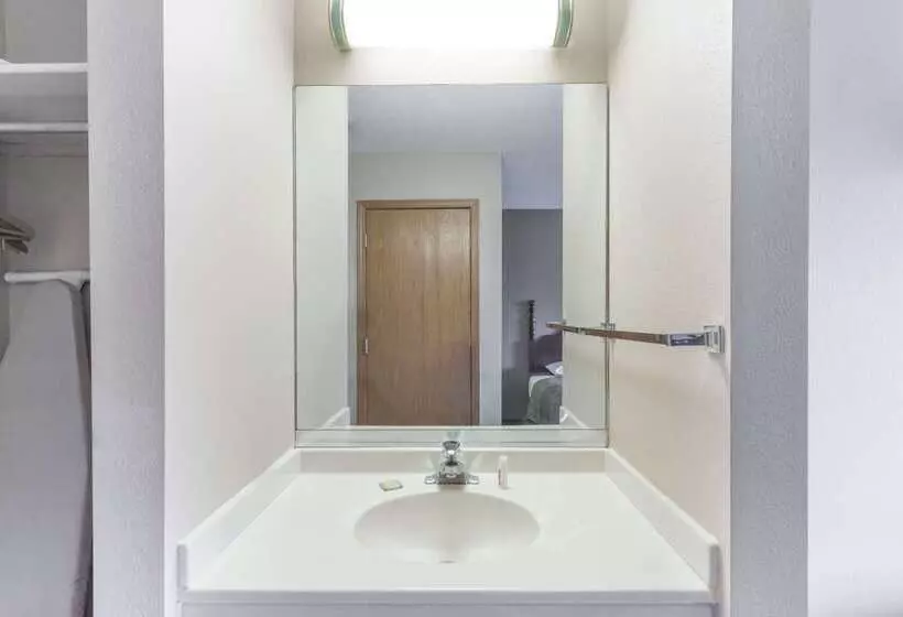 汽车旅馆 Super 8 By Wyndham Yorkville