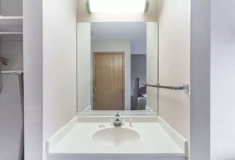 汽车旅馆 Super 8 By Wyndham Yorkville