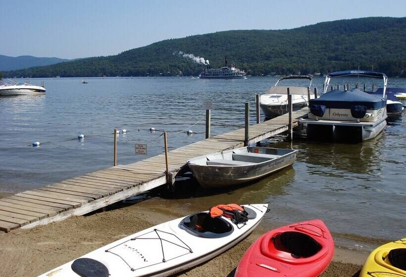 モーテル The Sundowner On Lake George