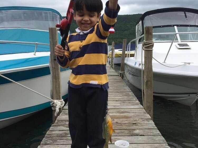 モーテル The Sundowner On Lake George