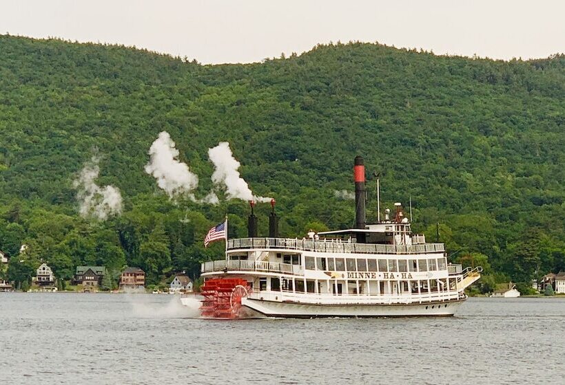 モーテル The Sundowner On Lake George