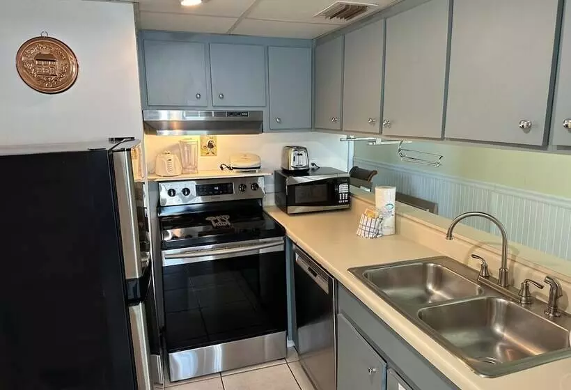 Sunbird Beach Resort By Southern Vacation Rentals