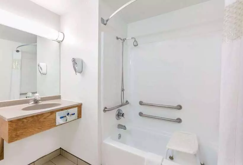 Мотель Super 8 By Wyndham North Sioux City