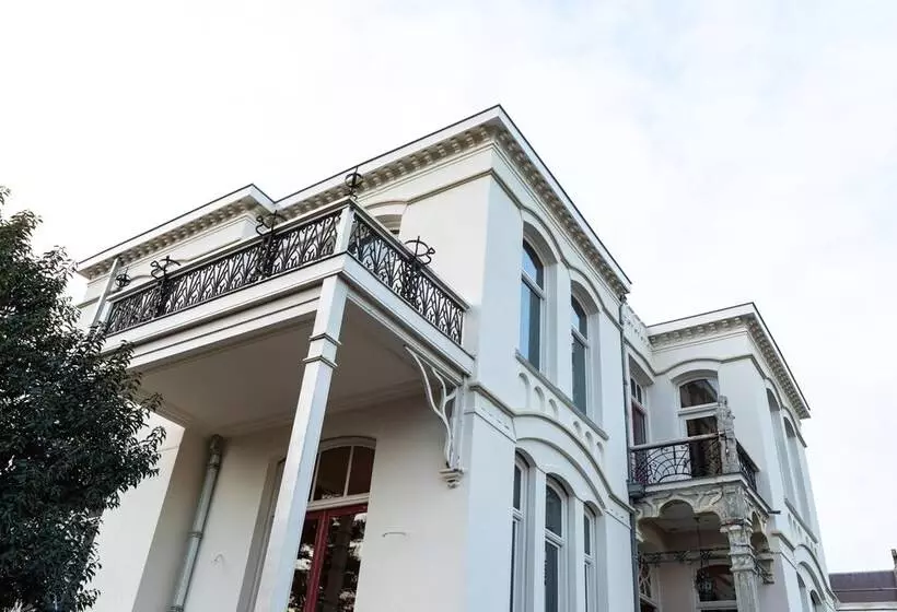 Hotelli Stella Suites Boutique