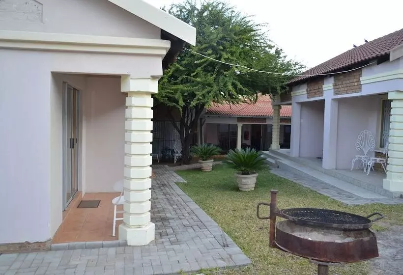 ペンション Kamogelo Guest House