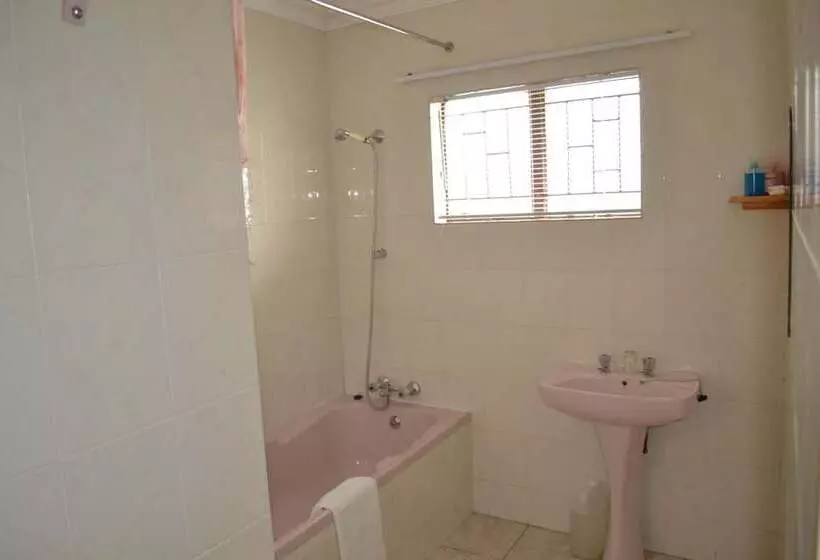 ペンション Kamogelo Guest House