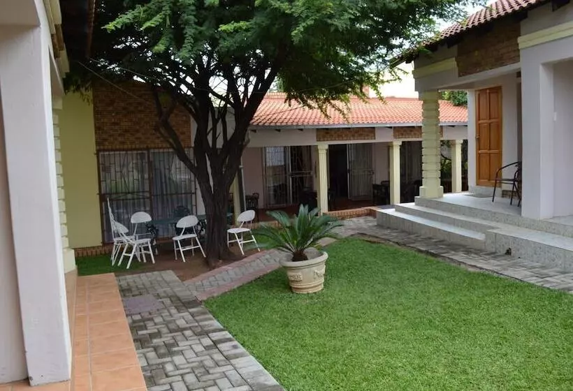 ペンション Kamogelo Guest House