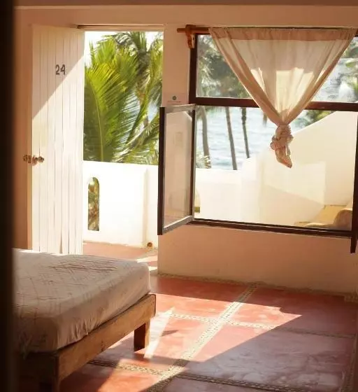 ユースホステル La Coral Beach House