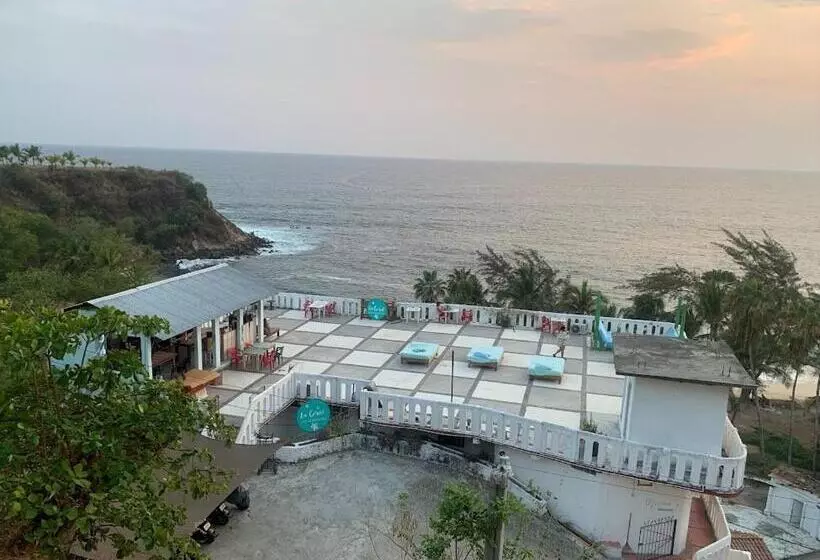 ユースホステル La Coral Beach House