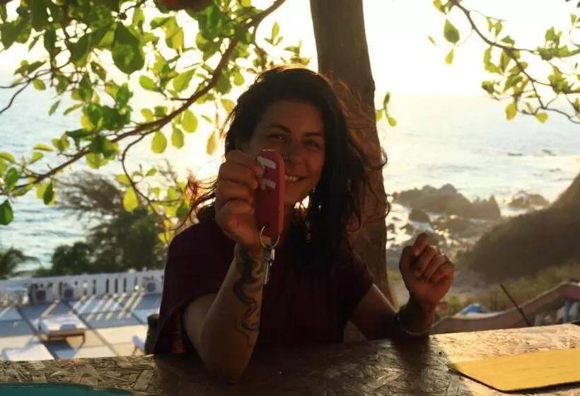 ユースホステル La Coral Beach House