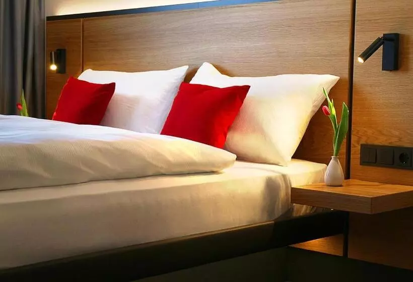 ホテル Ginn City And Lounge  Ravensburg